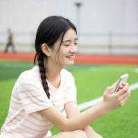 红豆 有时候突然不说话，回