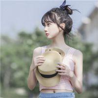 只是我回首来时路的每一步都走得好孤独. 哥看的不是月亮，是嫦