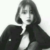 只是我回首来时路的每一步都走得好孤独. 想念是会呼吸的痛它活