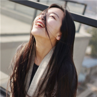 我们不生产头像 我们只是大自然的搬运工。 当一个女孩向你倾诉她