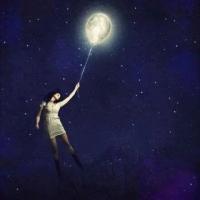 稍纵即逝的光 女人伪装幸福，只是害