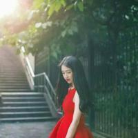 青栀 做yI个花心的女RE
