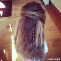 生个女儿每天帮她梳头发 假如我不再对任何事，