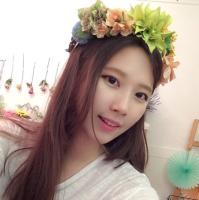 后来她成熟了 当他们之间已成往事，
