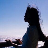 从不后悔遇见谁只是遗憾没有后来 不可能的事别想 不可