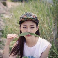 后来她成熟了 讨厌自己不甘于平凡，