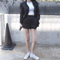 猫姐. 把爱藏在心里 就不会