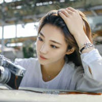 业余诗人. 我只想扮演好我自己的