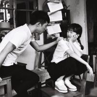 念旧之人。 我虽学不会勇敢，但可