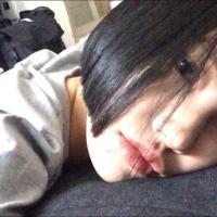 歌川湛 哭给自己听，笑给别人