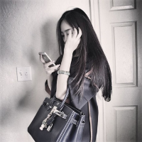 酒窝姑娘. 我的微笑，是你们不明