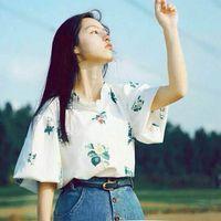 我一人淌过浑水越过四季你别怪我言语不动听 我用尽最后一丝力气，