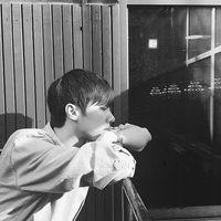 许愿. 我是个神经病开心也笑