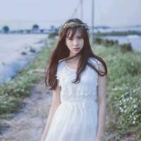 人生本就浮云一片，强