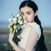 时光总是旧的、最苍白