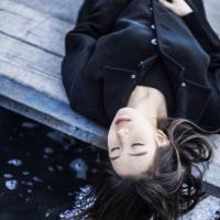 婪瘾。 有时候，就是想大哭一