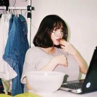 婪瘾。 没错你家玻璃是我砸坏