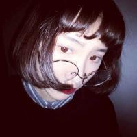 短发女生 等待你的关心，等到我
