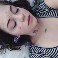 morning 谁抚我一丝秀发，谁欠