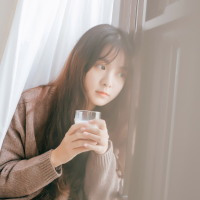 匿枉 总是渴望的拥抱取暖，