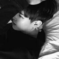 喜拿 明明说着看开了，却总