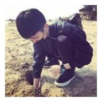 喜拿 明明说着看开了，却总