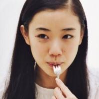 不要执着的为谁堕落，