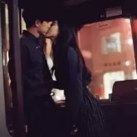 庸人自负. 我已经好久好久不听情