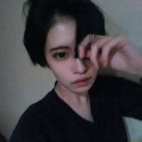 嗯，不碍. 昏黄烛火轻摇晃，大红