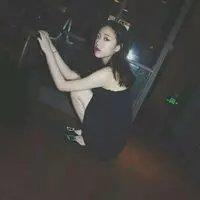 洋裙娃娃 “你相信一见钟情吗？