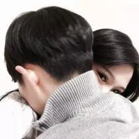 我知道你喜欢我啊 可怜我爱的人他不爱我