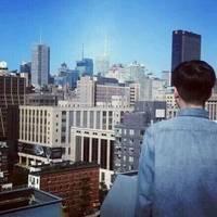 小七：葬我以风. 今年的夏天，我们要笑