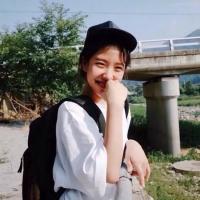 耳语 习惯用那虚伪的笑，去