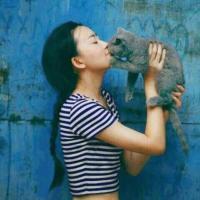 耳语 习惯用那虚伪的笑，去