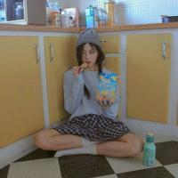 楚歌：少女收所处 生气不如争气，抱怨不