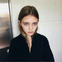 楚歌：少女收所处 生气不如争气，抱怨不