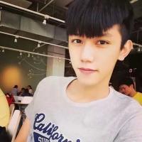 男图~` 我们都很擅长口是心非