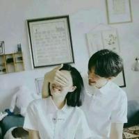 我们都想要牵了手就能