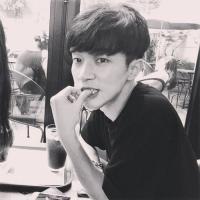 她说；浪够了，记得回家 我终于学会笑着摇头拒