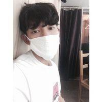 后来你俯视苍生 再也不能与世无争 我们需要学的就是在心