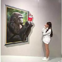 都是些女神！ 我一个人走，一个人看