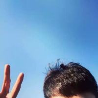 你是我睡觉都会梦见的人。 无论我变的如何强大，