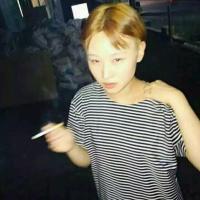 浪女 我站在原地反复咒骂自