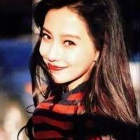我在梦里却始终只有她 撕心裂肺的疼 1次我