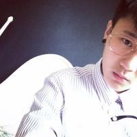[颜果果] 哀伤，哭泣，心痛，如