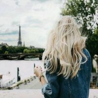任几 倘若深情不会被辜负。