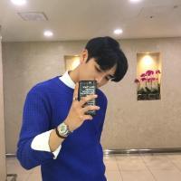 安静的做个美男子 我不会去挽留任何一个