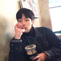 安静的做个美男子 我不会去挽留任何一个