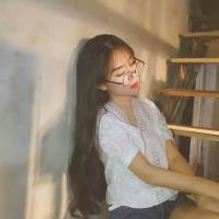 安静的做个美少女 记忆像一潭泥沼，我深