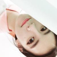 人从众 坚强的人，并不是能应
